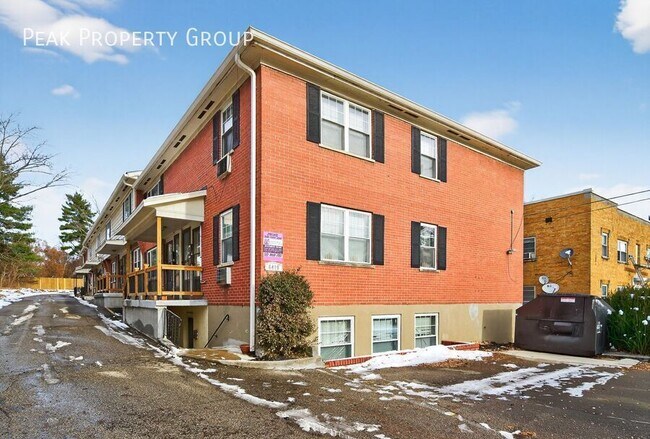 Building Photo - 6419 Montgomery Rd