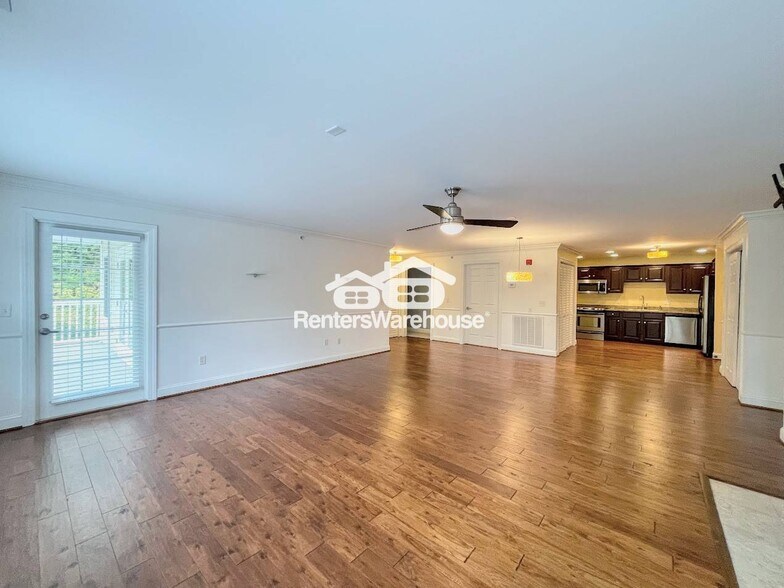 Building Photo - 500 Judah Way