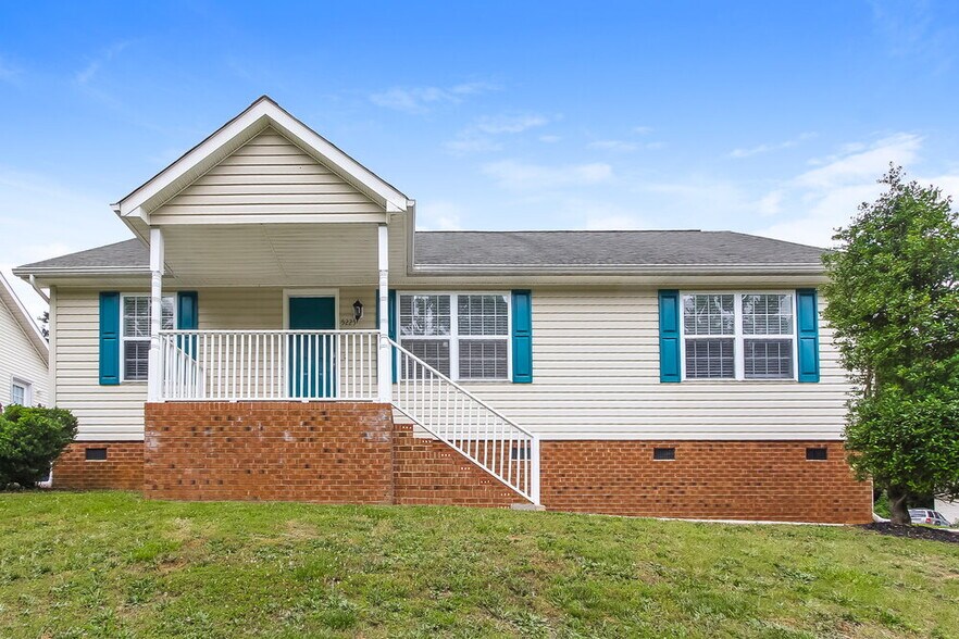 Building Photo - 5225 Milhaven Ln