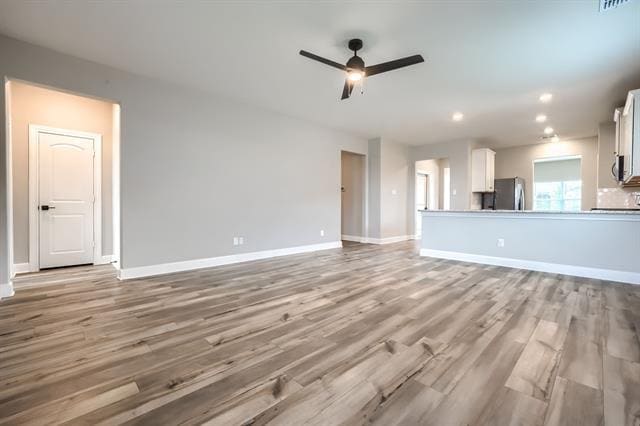Building Photo - 909 Emerson Dr