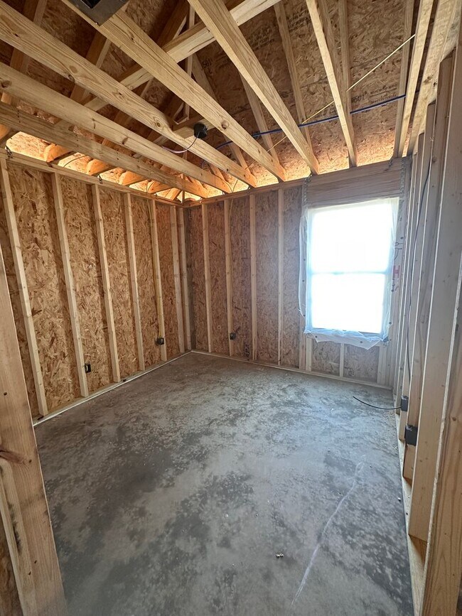 Building Photo - 4 Bed 2 Bath New Construction Brick Home Coming Soon