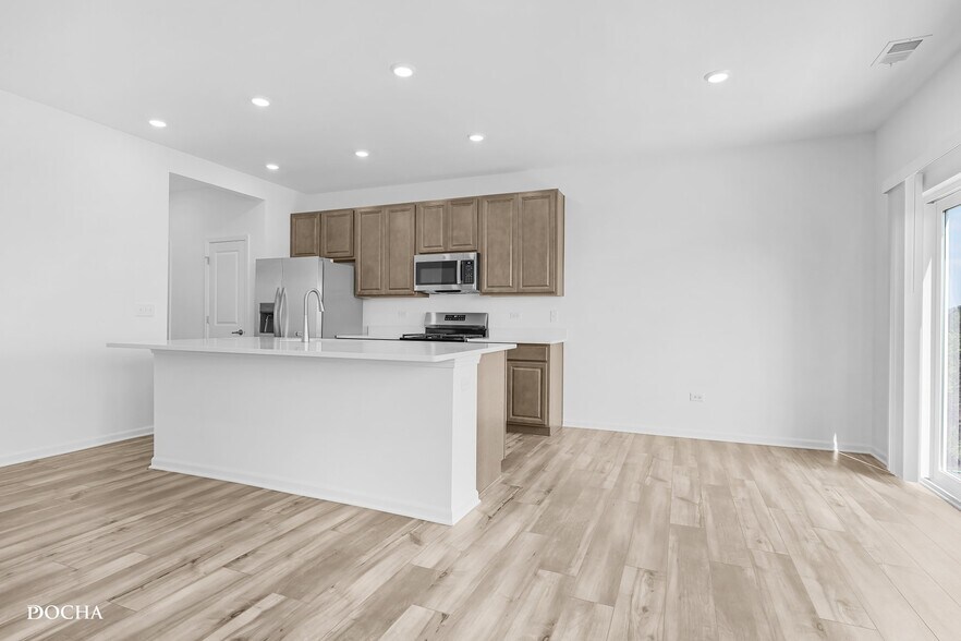 Building Photo - 25639 W Yorkshire Dr