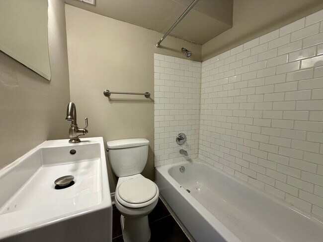 Building Photo - The Nelle