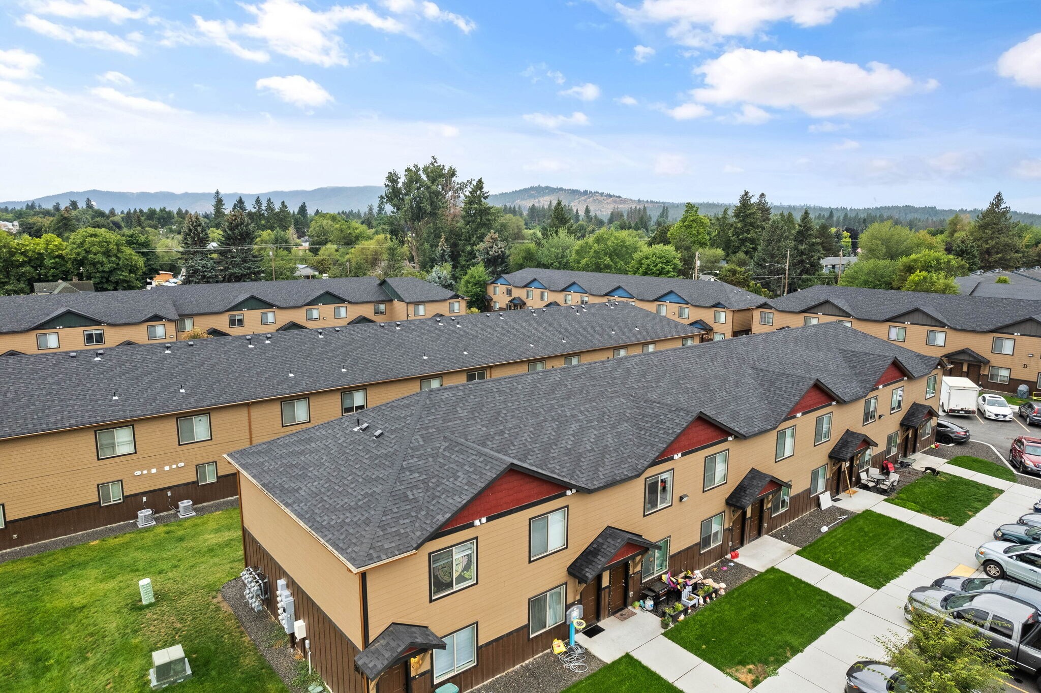 Building Photo - 304 S Skipworth Rd