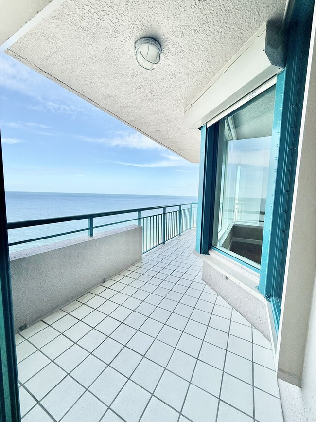 Building Photo - 1540 Gulf Blvd