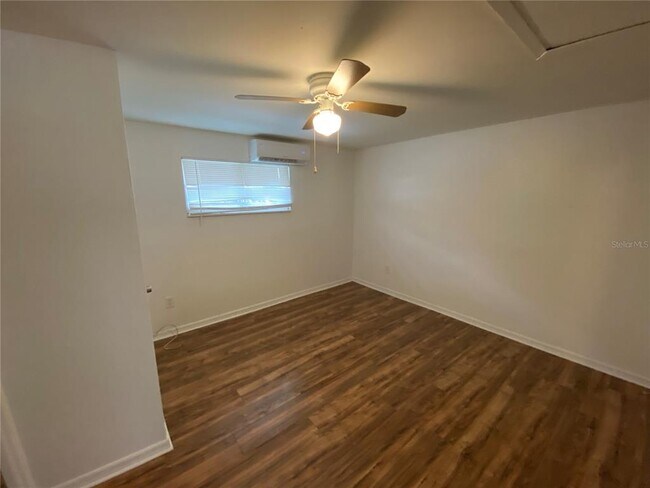Building Photo - 4424 57th Ave N