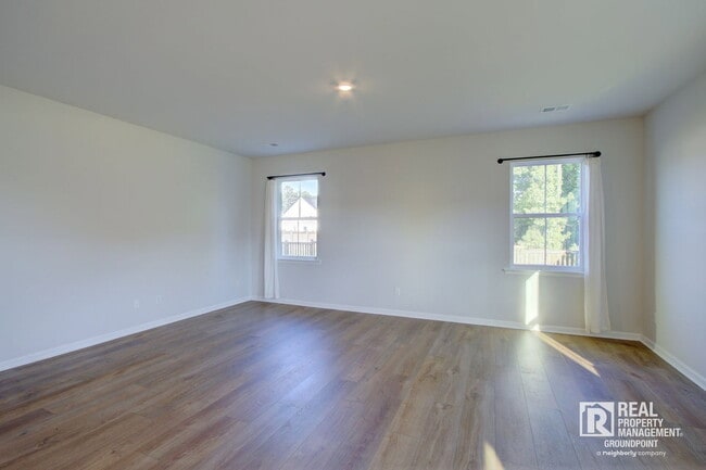 Building Photo - 137 Paddle Boat Wy