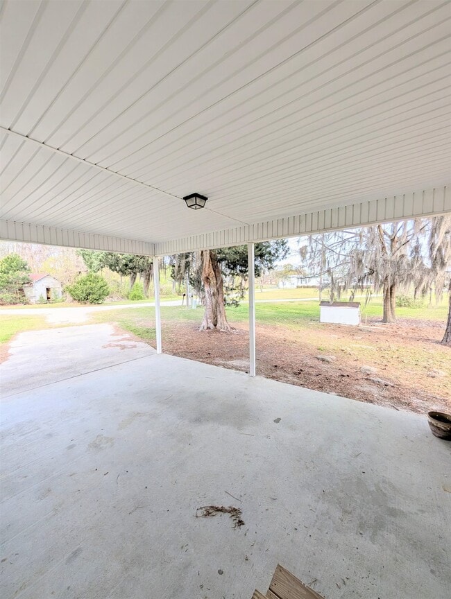 Building Photo - 6003 Sunrise Dr