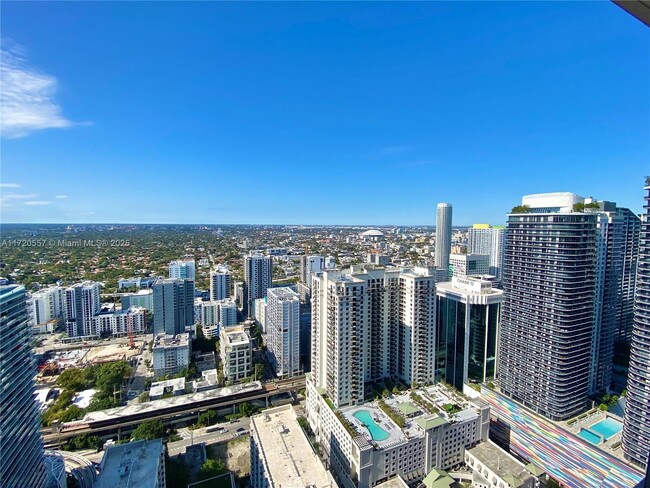 Primary Photo - 1000 Brickell Plaza