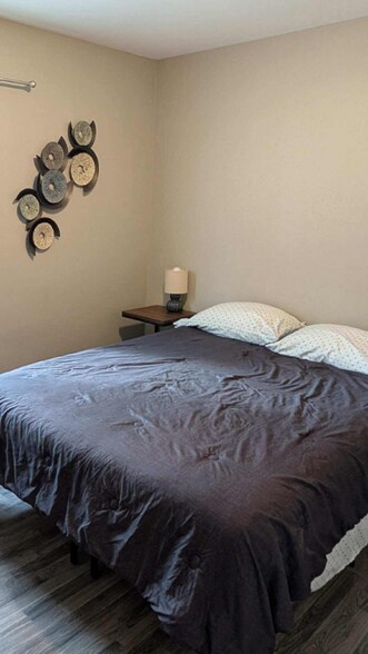 Building Photo - 624 Columbus Ave