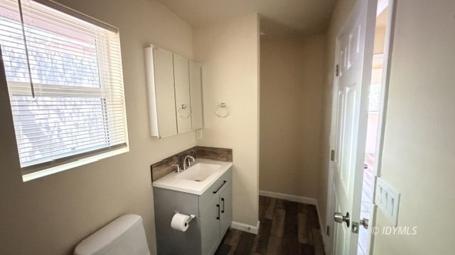 Building Photo - 1 bedroom home in center of town