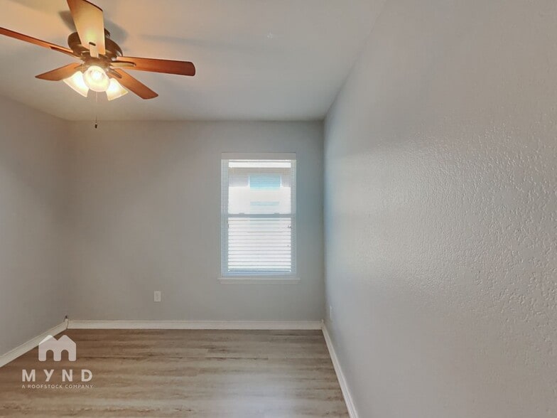 Building Photo - 286 Nandina Dr