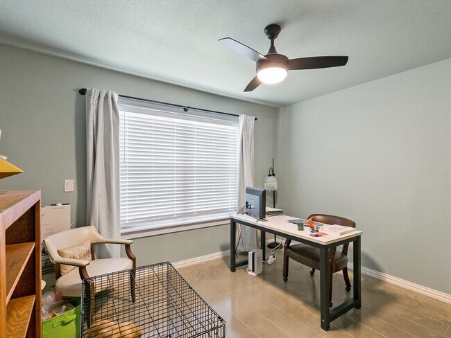 Building Photo - 6301 Hunterwood Dr