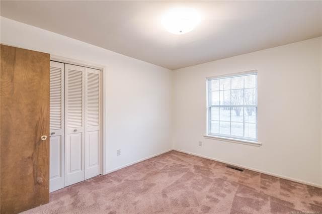 Building Photo - 2531 E Skelly Dr