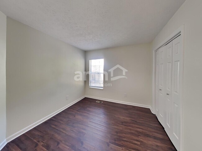 Building Photo - 1300 Georgetown Dr