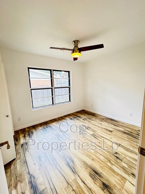 Building Photo - 129 Beechwood Ave