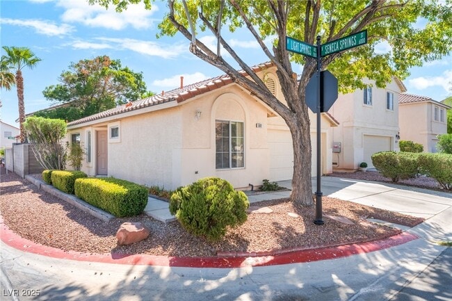 Building Photo - 5001 Light Springs Ave