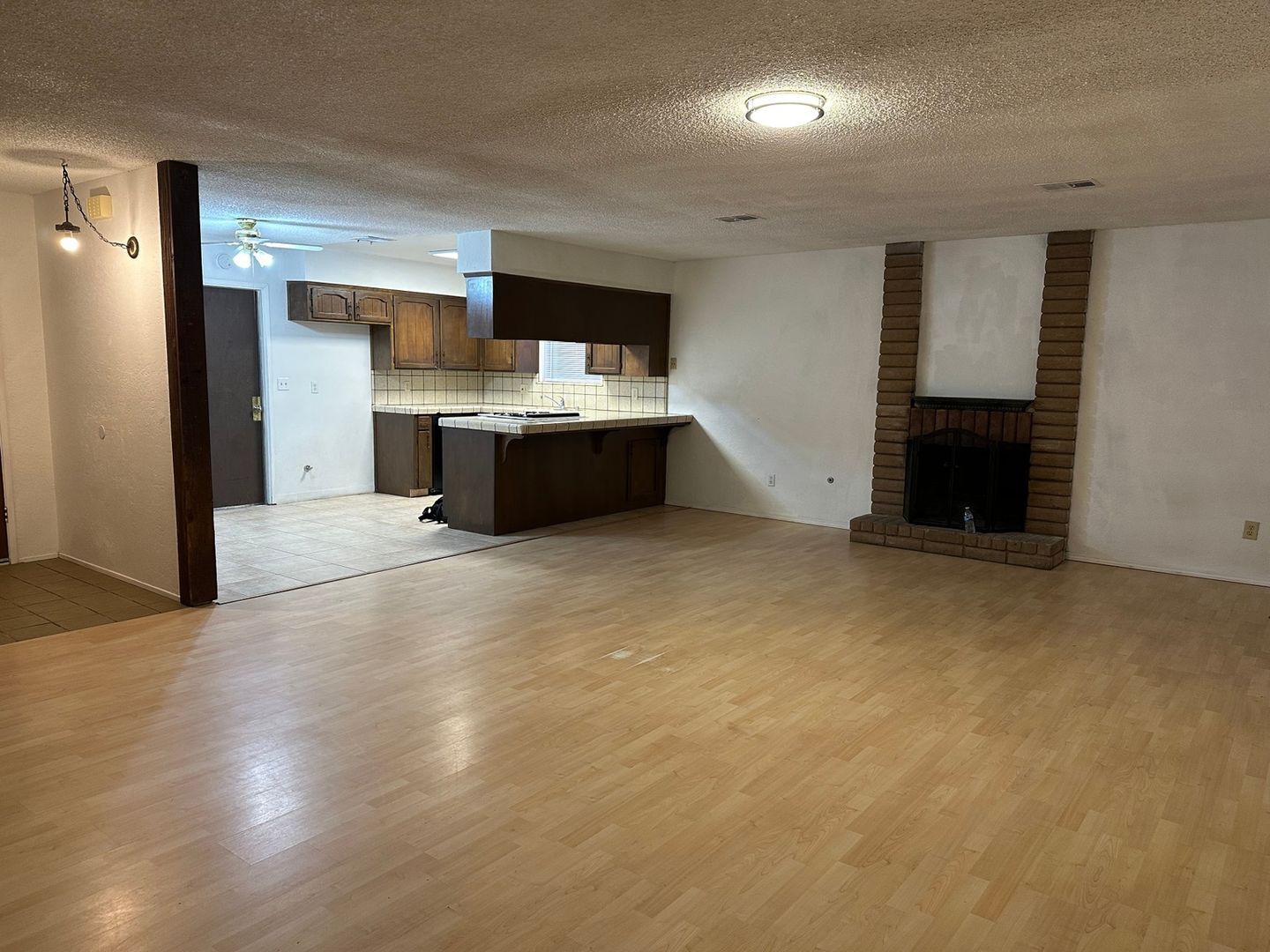 Building Photo - 123 N Carl Dr