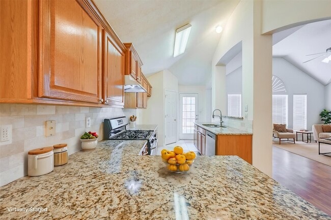 Building Photo - 216 Quail Trail Ln