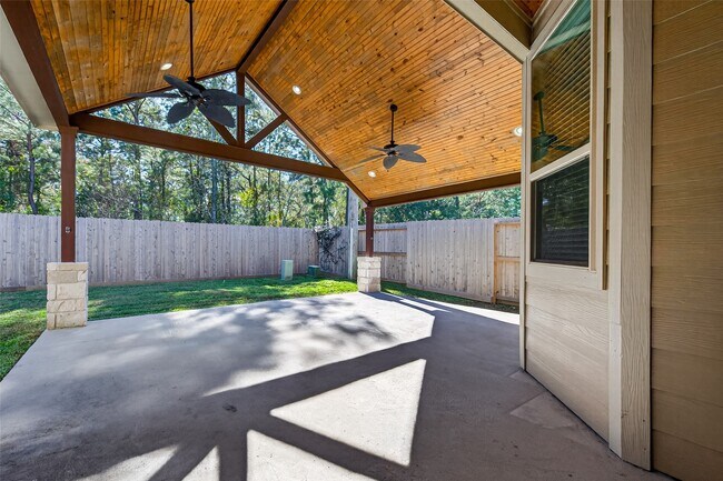 Building Photo - 13022 Clover Creek Point Ln