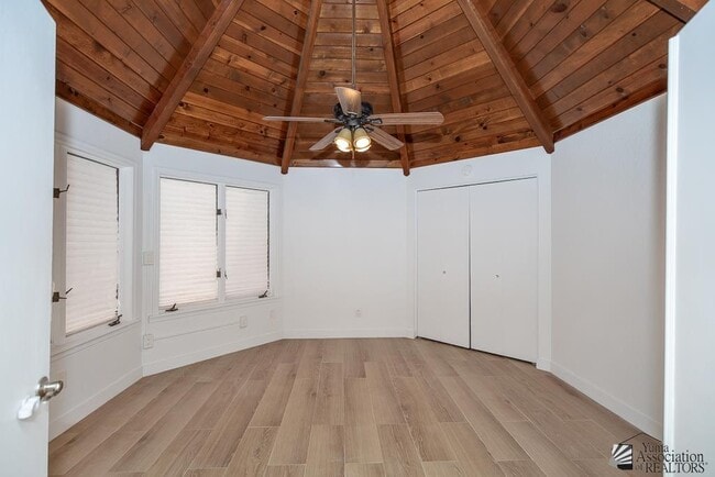 Building Photo - 2174 S Del Valle Way