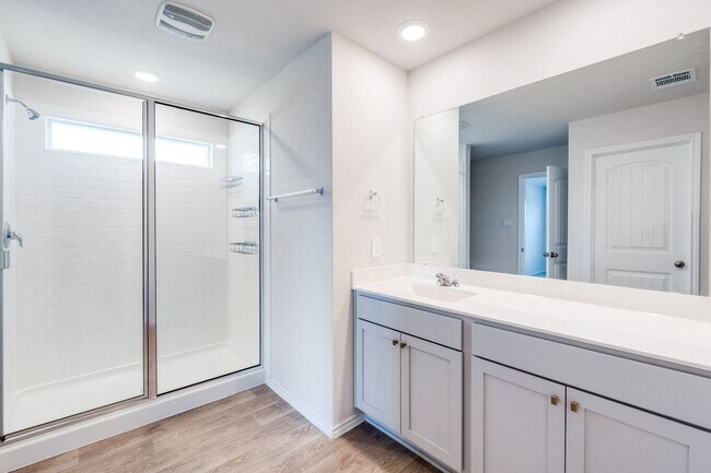 Building Photo - 4-BEDROOM NEW CONSTRUCTION IN SWENSON HEIG...