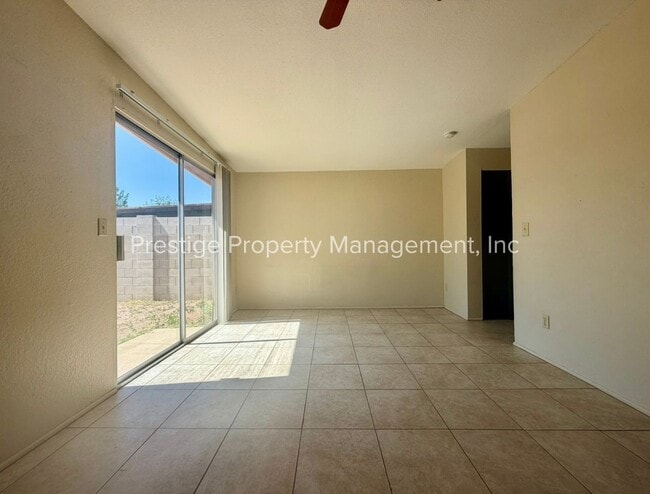Building Photo - 2618 S Camino Seco