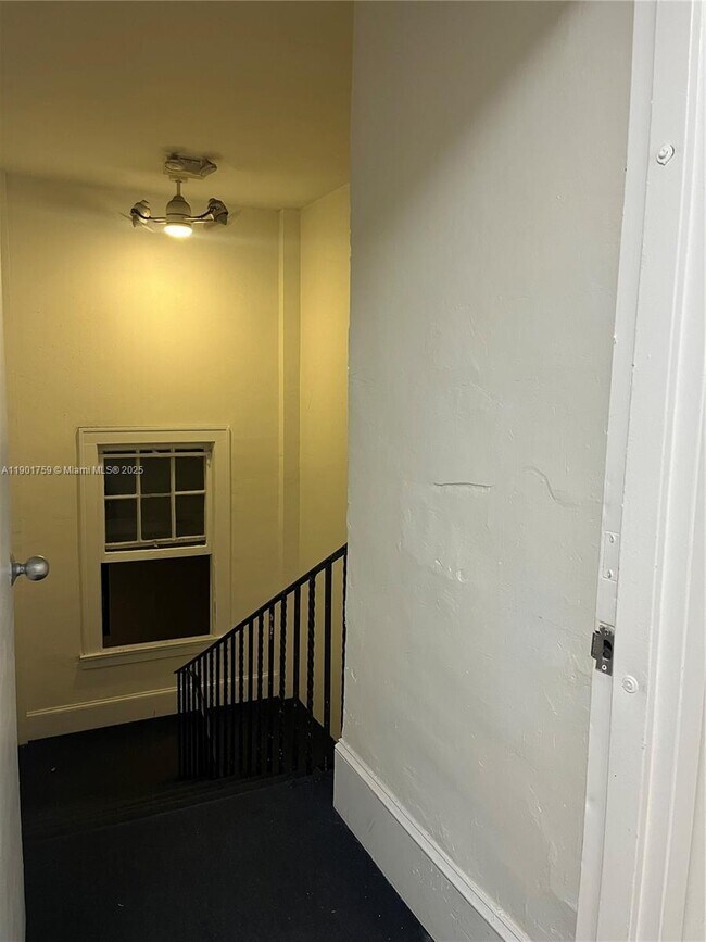 Building Photo - 1615 Pennsylvania Ave