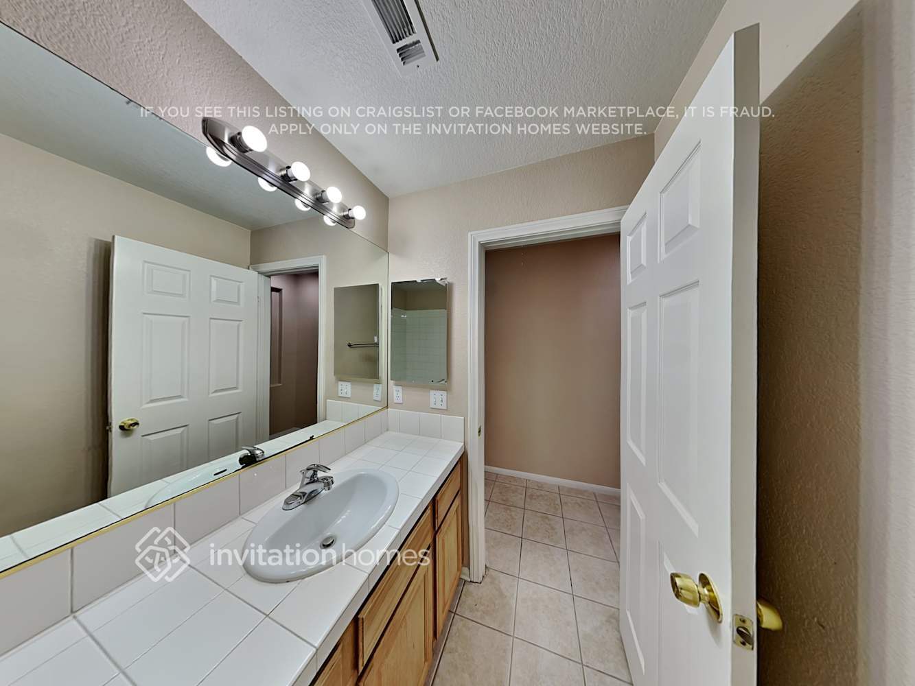 Building Photo - 228 Windsong Dr