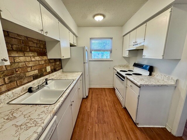 Building Photo - 280 Hill Ave