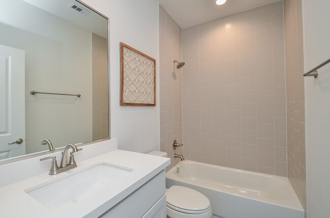 Building Photo - 9577 Neuens Rd