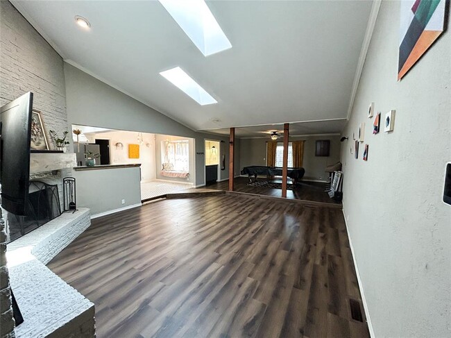 Building Photo - 13228 Green Valley Dr