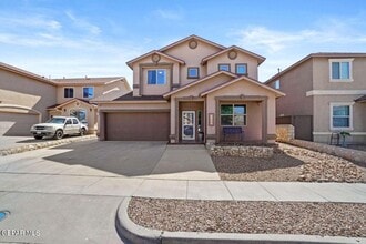 Building Photo - 11032 Bullseye St