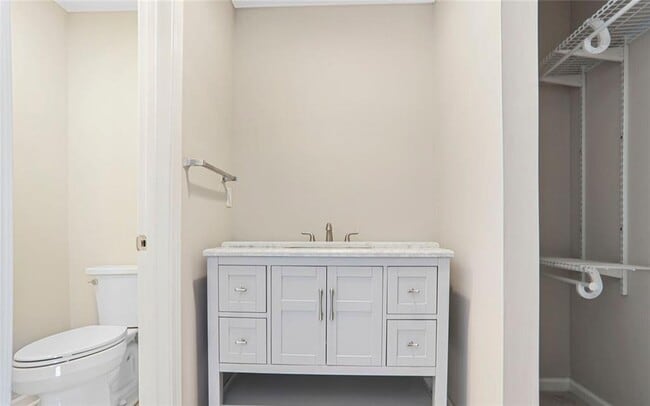 Building Photo - 3210 Quincetree Ln