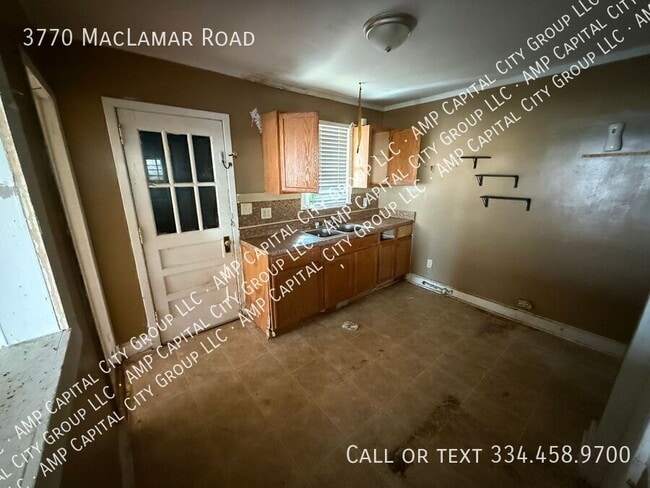 Building Photo - 3770 Maclamar Rd