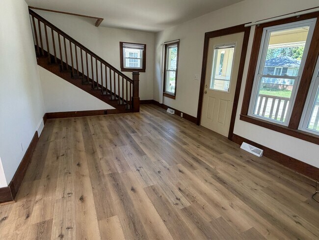 Building Photo - 1128 Maginn Ct