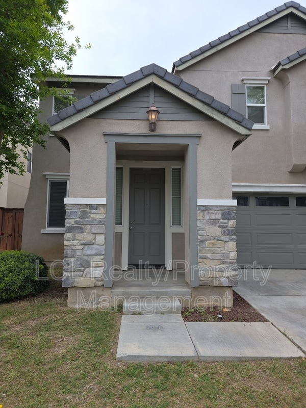 Building Photo - 1737 Dobell St