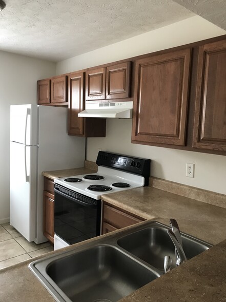 Building Photo - 4191 Otter Creek Dr