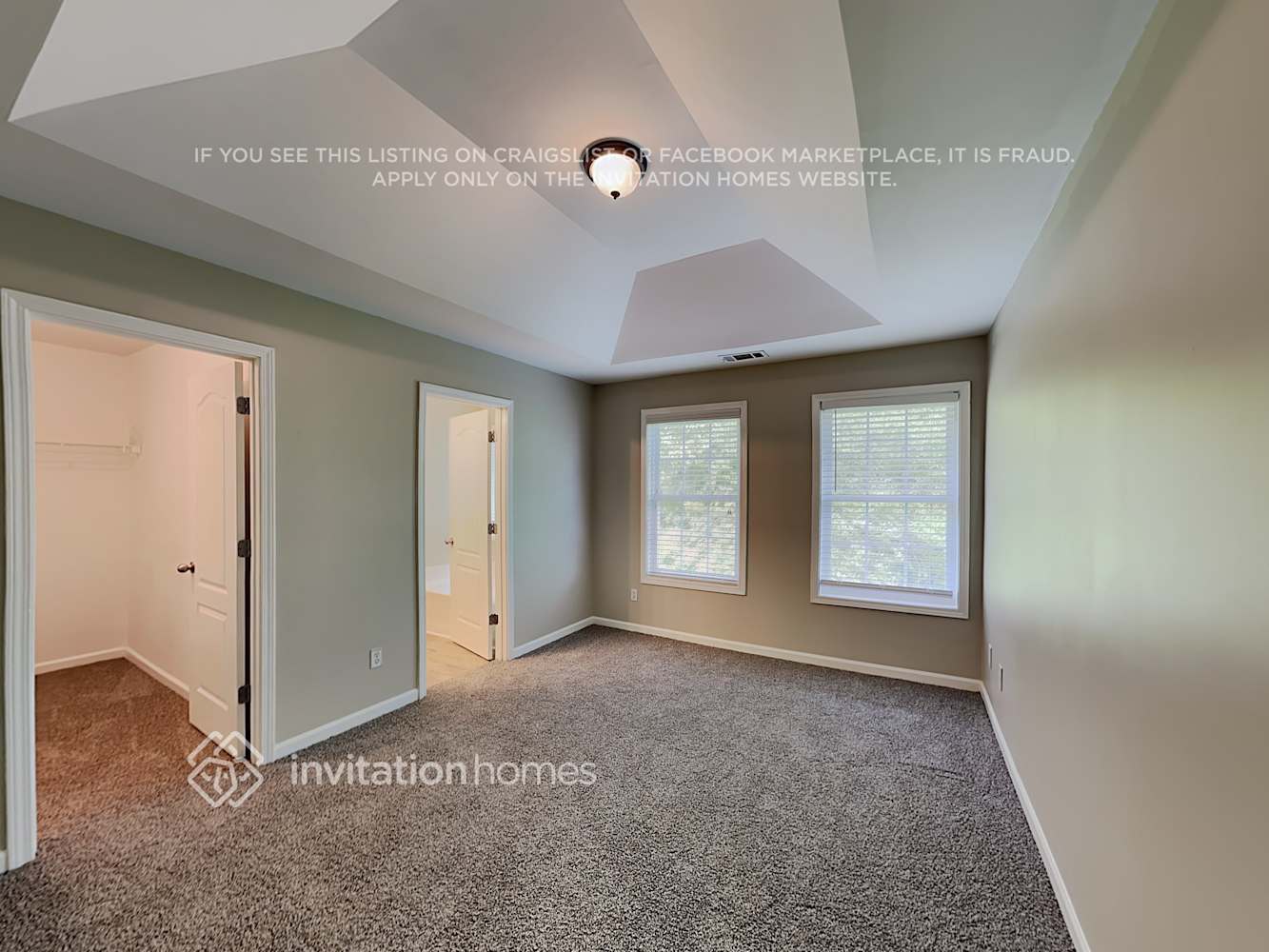 Building Photo - 4730 Camelot Dr