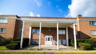 Building Photo - Craigdell Gardens