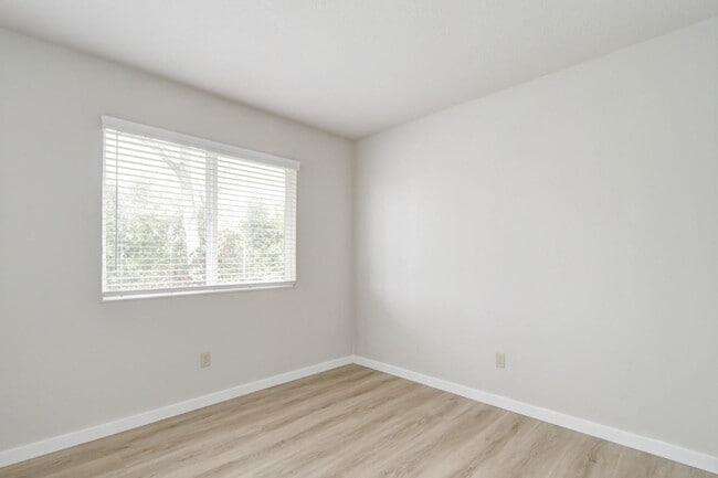 Building Photo - 7334 Grenola Way
