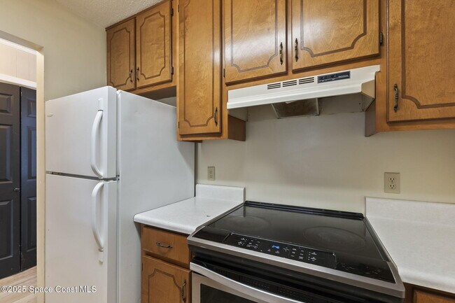Building Photo - 4440 Dorothy Dr