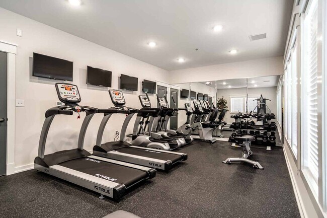 Building Photo - 2 Bd 2 Ba Apartment-Available 12/17