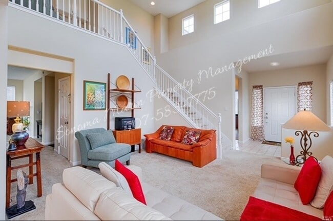 Building Photo - 4 Bedroom Home Corner Lot ~ 1 bedroom on 1st evel ~ 3 Full Bathrooms