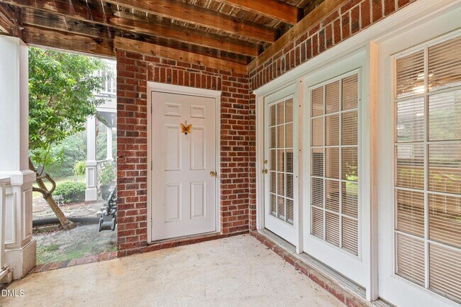 Building Photo - 390 Bubble Creek Ct