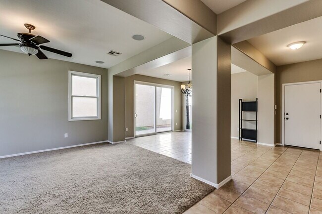 Building Photo - 860 S Adam Way
