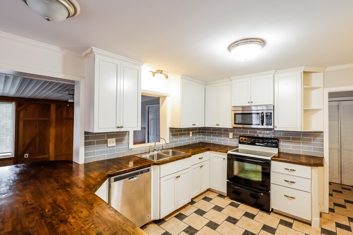 Building Photo - 34 Dunwar Dr