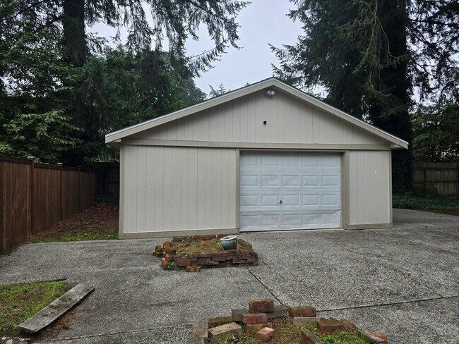 Building Photo - 12911 Gravelly Lake Dr SW