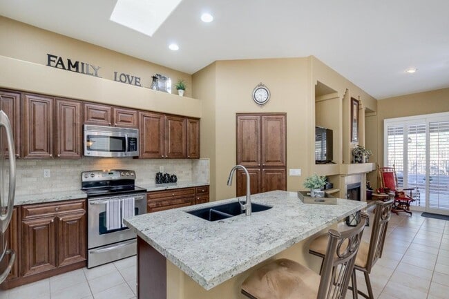 Building Photo - 10474 E Morning Star Dr
