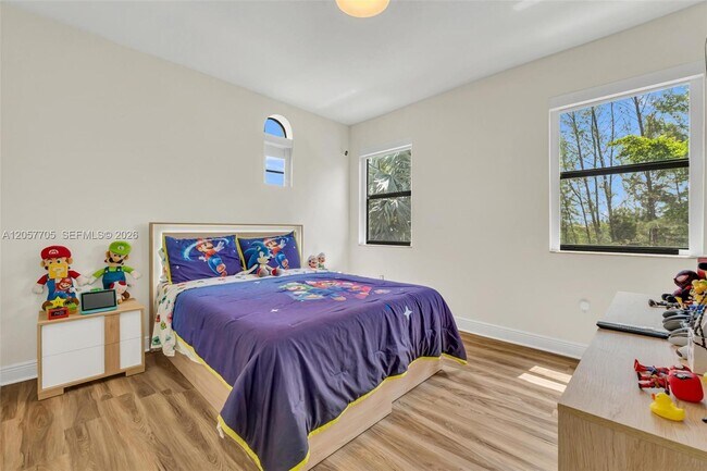 Building Photo - 10204 NW 86th St